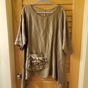Linen and Cotton Pullover  Blouse with Large Flower Pocket